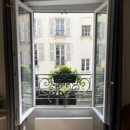 Guest house Renovated Saint-germain-des-pres - Le Bon Marche 4*